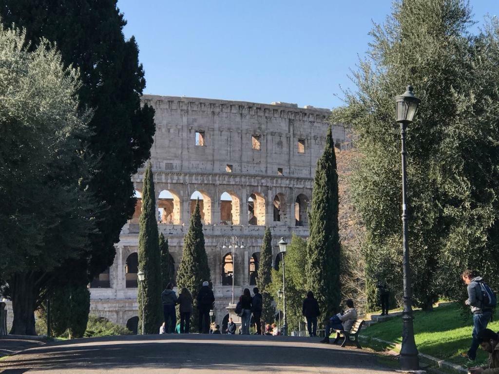 Rhome Merulana Rome Bagian luar foto