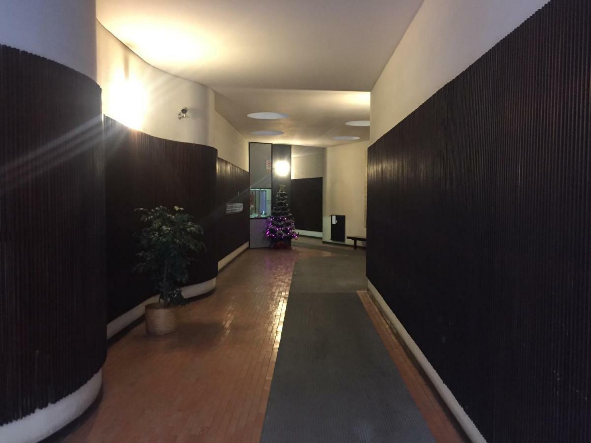 Rhome Merulana Rome Bagian luar foto