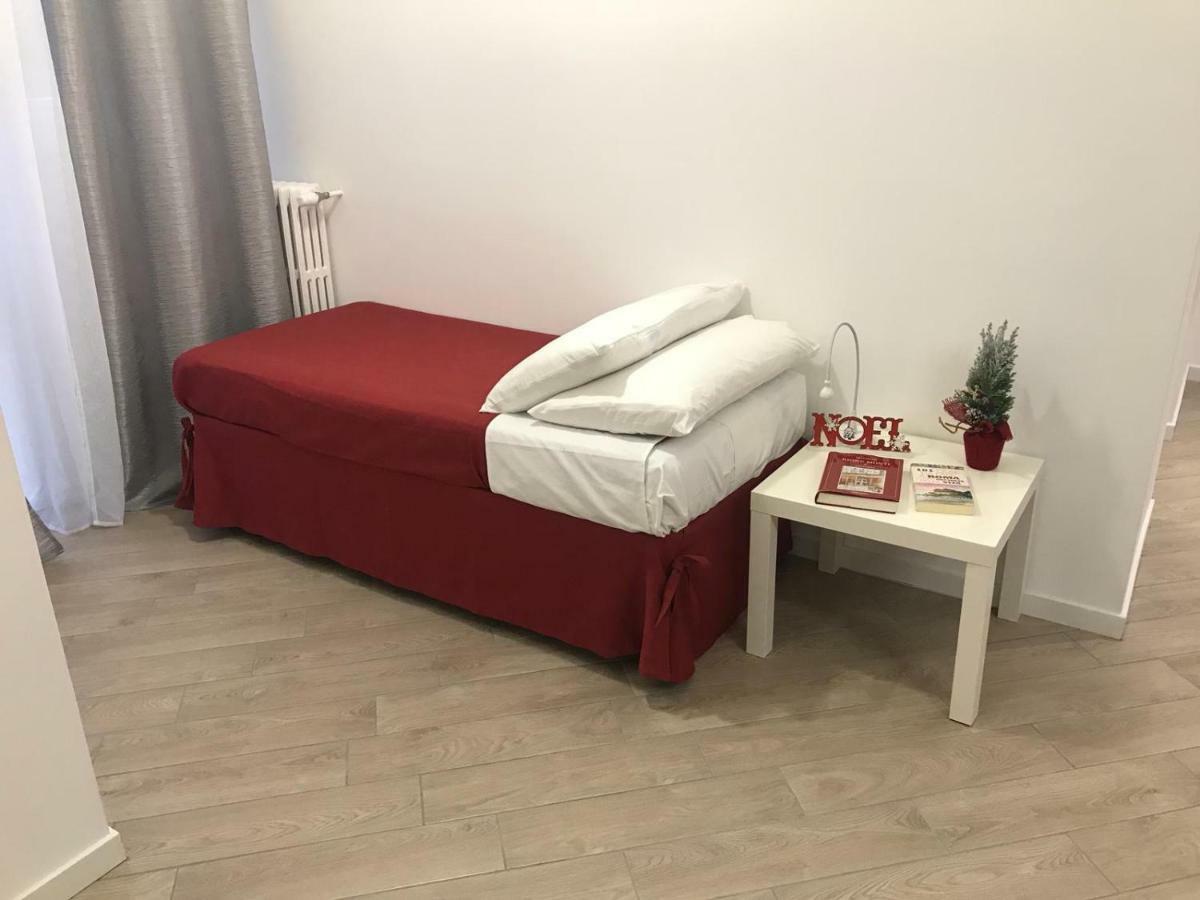 Rhome Merulana Rome Bagian luar foto